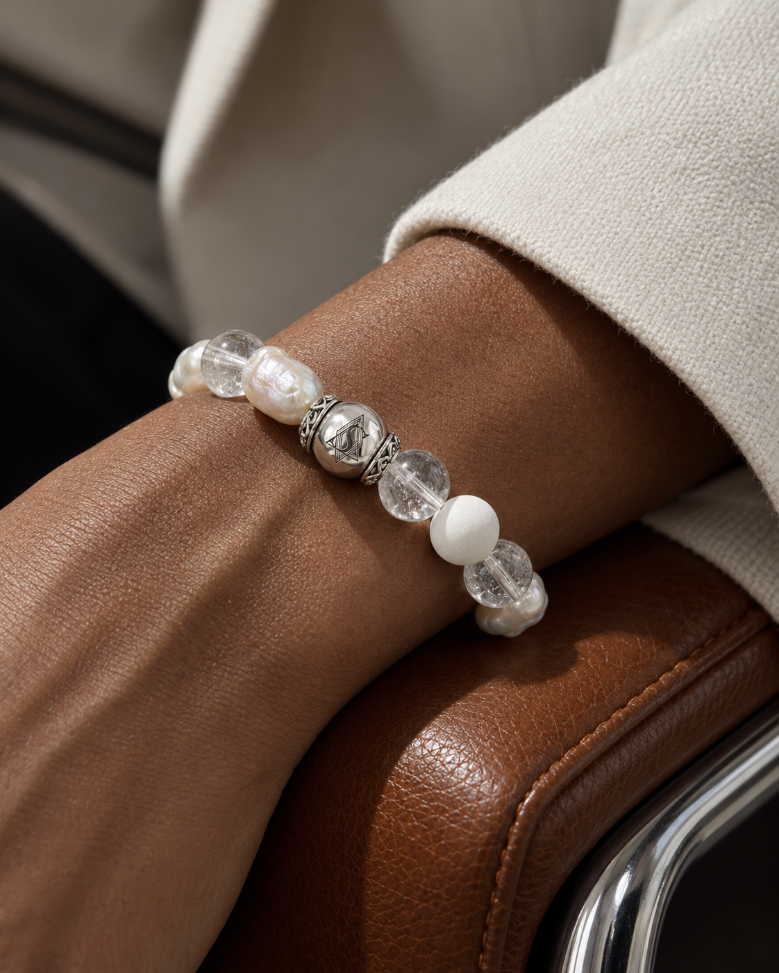 Pearl Light NFC bracelet